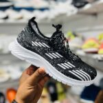 Eames plastic side chair